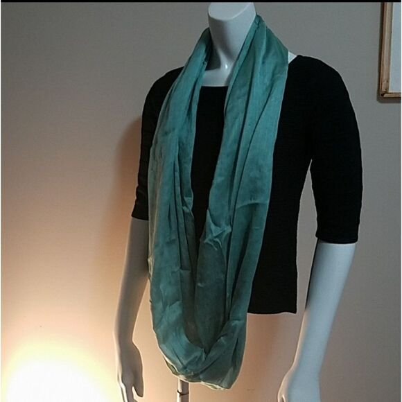 Look Blue Infinity Scarf - Picture 2 of 5